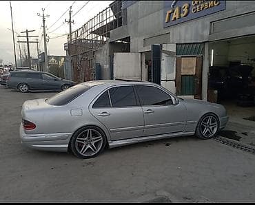 Mercedes-Benz E-Class: 2000 г., 4.3 л, Автомат, Газ, Седан at lalafo.kg Mercedes-Benz E-Class: 2000 г., 4.3 л, Автомат, Газ, Седан