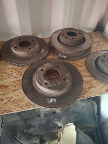 Предний тормозной диск Nissan 2001 г., Б/у, Оригинал at lalafo.kg Предний тормозной диск Nissan 2001 г., Б/у, Оригинал