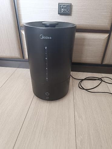 Увлажнитель воздуха Midea, объем бака 4 л, в отличном состоянии at lalafo.kg Увлажнитель воздуха Midea, объем бака 4 л, в отличном состоянии