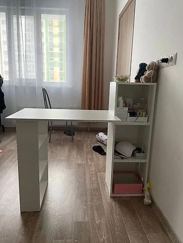 Бычуучу столдор: Компьютердик үстөлү, Жаңы, Текчелери бар lalafo.kg да — 9 Бычуучу столдор: Компьютердик үстөлү, Жаңы, Текчелери бар — 9