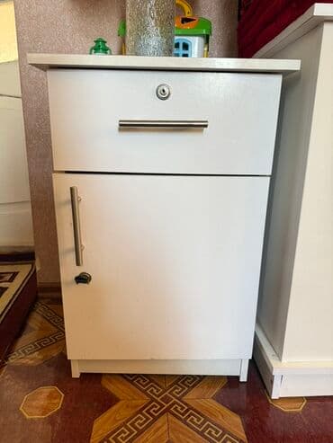 Прикроватная тумба, Новый, Без зеркала, цвет - Белый, ЛДСП, Самовывоз at lalafo.kg Прикроватная тумба, Новый, Без зеркала, цвет - Белый, ЛДСП, Самовывоз