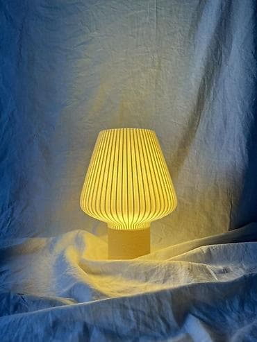 Saab: Настольные дизайнерские лампы с теплым рассеянным светом - Тип at lalafo.kg — 1 Saab: Настольные дизайнерские лампы с теплым рассеянным светом - Тип — 1