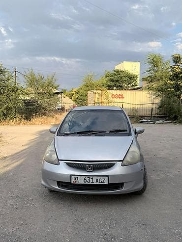 Honda Fit: 2005 г., 1.3 л, Вариатор, Бензин, Хэтчбэк at lalafo.kg Honda Fit: 2005 г., 1.3 л, Вариатор, Бензин, Хэтчбэк
