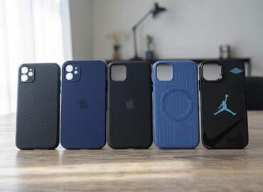 Чехлы на Айфон 11 В наличии: 1 карбон 3 силикона и 1 серый джордан at lalafo.kg Чехлы на Айфон 11 В наличии: 1 карбон 3 силикона и 1 серый джордан