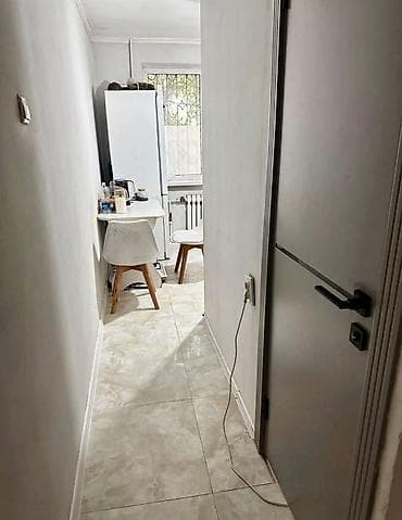 3 комнаты, 58 м², 104 серия, 1 этаж, Косметический ремонт at lalafo.kg 3 комнаты, 58 м², 104 серия, 1 этаж, Косметический ремонт