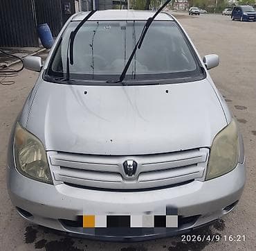 Toyota Ist: 2002 г., 1.3 л, Автомат, Газ, Хэтчбэк at lalafo.kg Toyota Ist: 2002 г., 1.3 л, Автомат, Газ, Хэтчбэк