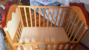 Детская кроватка из массива дерева - Классическая деревянная кроватка at lalafo.kg Детская кроватка из массива дерева - Классическая деревянная кроватка