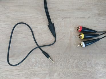 Samsung RCA (колокольчики) - mini Jack 3,5 mm оригинальный аудиокабель at lalafo.kg Samsung RCA (колокольчики) - mini Jack 3,5 mm оригинальный аудиокабель