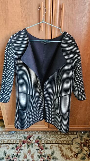 1.Кардиган женский в отличном состоянии, размер подойдет на 44- 50 at lalafo.kg 1.Кардиган женский в отличном состоянии, размер подойдет на 44- 50