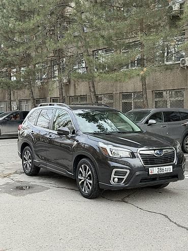 Subaru Forester: 2018 г., 2.5 л, Вариатор, Бензин, Кроссовер at lalafo.kg Subaru Forester: 2018 г., 2.5 л, Вариатор, Бензин, Кроссовер