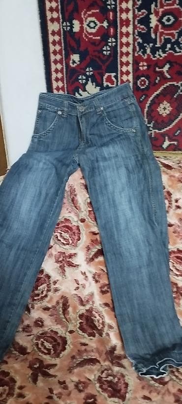 Набор мужских брюк и джинсов: 1) Классические брюки, светло‑серые - lalafo.kg да — 4 Набор мужских брюк и джинсов: 1) Классические брюки, светло‑серые - — 4