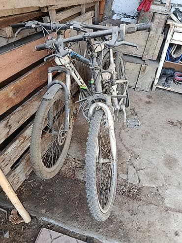 Два горных велосипеда для взрослых (примерно 26") — комплект для at lalafo.kg Два горных велосипеда для взрослых (примерно 26") — комплект для