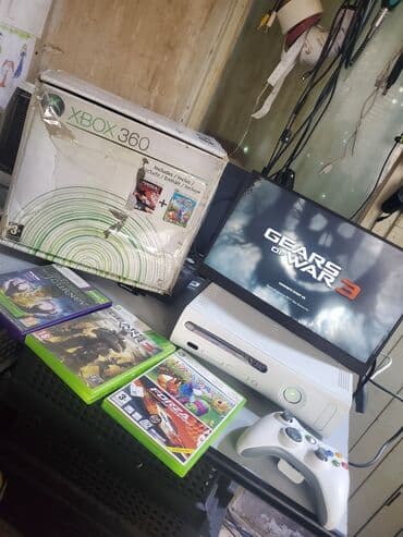 Xbox 360 не прошитый в идеальном состоянии полный комплект плюс 4 at lalafo.kg Xbox 360 не прошитый в идеальном состоянии полный комплект плюс 4