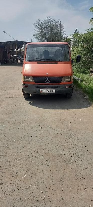 Легкий грузовик, Mercedes-Benz, Стандарт, 3 т, Б/у at lalafo.kg Легкий грузовик, Mercedes-Benz, Стандарт, 3 т, Б/у