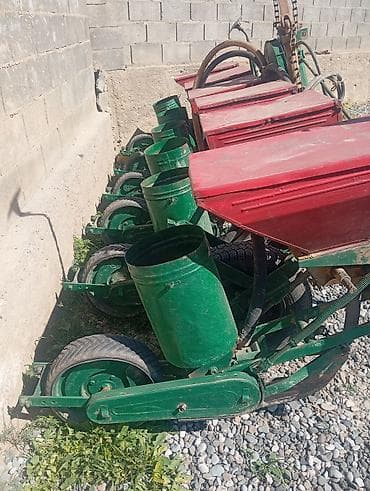 Кукурузная/овощная механическая сеялка, навесная на трактор. - Ширина at lalafo.kg Кукурузная/овощная механическая сеялка, навесная на трактор. - Ширина