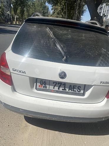 Skoda Fabia: 2013 г., 1.4 л, Механика, Бензин, Универсал at lalafo.kg Skoda Fabia: 2013 г., 1.4 л, Механика, Бензин, Универсал