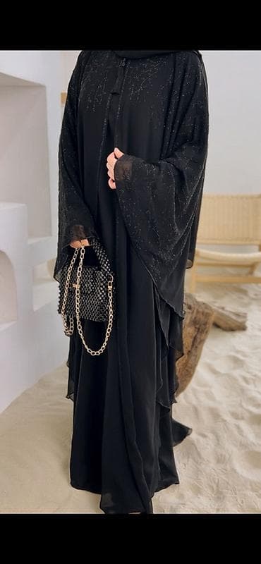 Лосиналар, леггинсылар: Чёрная абайя с мерцающей вышивкой Производства ОАЭ🇦🇪 - Элегантная lalafo.kg да — 1 Лосиналар, леггинсылар: Чёрная абайя с мерцающей вышивкой Производства ОАЭ🇦🇪 - Элегантная — 1