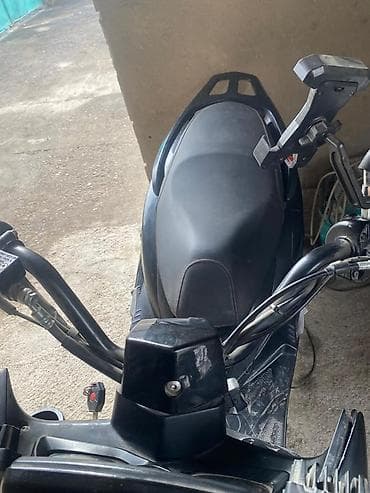 Макси-скутер 160 куб. см, Бензин, Б/у at lalafo.kg Макси-скутер 160 куб. см, Бензин, Б/у