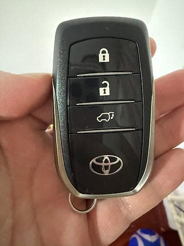 Ключ Toyota Оригинал, Япония at lalafo.kg Ключ Toyota Оригинал, Япония