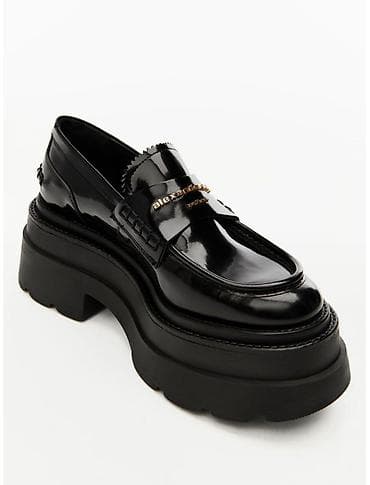 Туфли, 39, Alexander McQueen, Новый, цвет - Черный, Платная доставка, Самовывоз at lalafo.kg Туфли, 39, Alexander McQueen, Новый, цвет - Черный, Платная доставка, Самовывоз