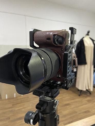 СРОЧНО ‼️ SONY ALPHA A7III Объектив: Стандарт / Sony FE 20mm f/1.8 at lalafo.kg СРОЧНО ‼️ SONY ALPHA A7III Объектив: Стандарт / Sony FE 20mm f/1.8