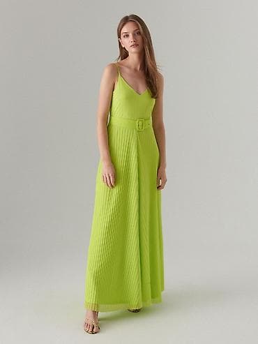 Продаю платья s,m по 1000 сом at lalafo.kg Продаю платья s,m по 1000 сом