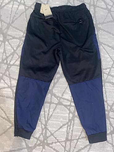 Спортивные штаны Nike Причина продажи размер не подошел Размер на at lalafo.kg Спортивные штаны Nike Причина продажи размер не подошел Размер на