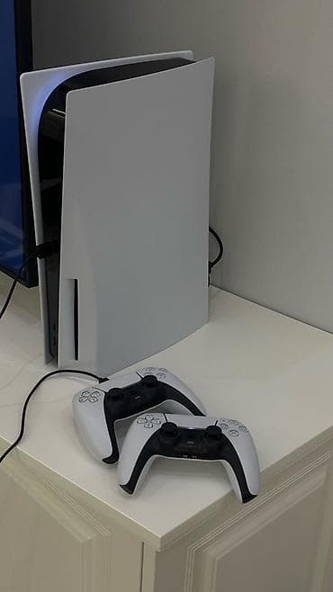 PlayStation 5 (версия с дисководом) + 2 беспроводных геймпада at lalafo.kg PlayStation 5 (версия с дисководом) + 2 беспроводных геймпада