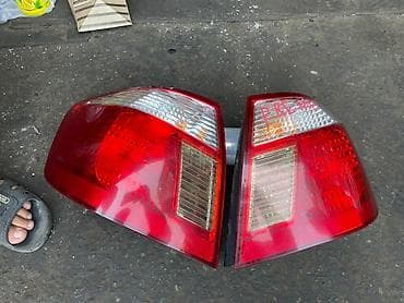 Комплект стоп-сигналов Toyota 2003 г., Б/у, Оригинал, Япония at lalafo.kg Комплект стоп-сигналов Toyota 2003 г., Б/у, Оригинал, Япония