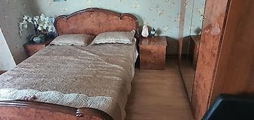 Спальный гарнитур, Б/у, Двуспальная кровать, Самовывоз, цвет - Коричневый at lalafo.kg Спальный гарнитур, Б/у, Двуспальная кровать, Самовывоз, цвет - Коричневый