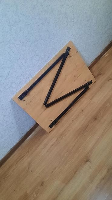 Стол складной at lalafo.kg Стол складной