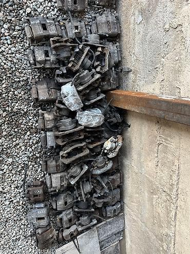 Комплект суппортов Honda 2003 г., Б/у, Оригинал, Япония at lalafo.kg Комплект суппортов Honda 2003 г., Б/у, Оригинал, Япония