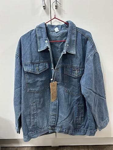 Продам новые джинсовые куртки с капюшоном. Размеры 50. Количество at lalafo.kg Продам новые джинсовые куртки с капюшоном. Размеры 50. Количество