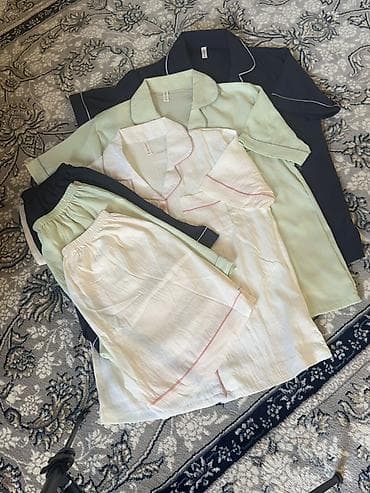 Женские пижамные комплекты с шортами - Формат: рубашка на пуговицах с at lalafo.kg Женские пижамные комплекты с шортами - Формат: рубашка на пуговицах с