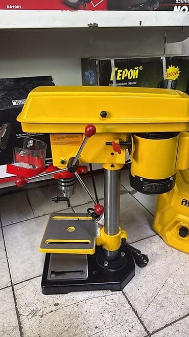 Настольный сверлильный станок (электрический) - Конструкция: колонный at lalafo.kg Настольный сверлильный станок (электрический) - Конструкция: колонный