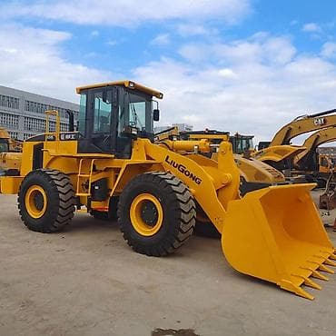Погрузчик, LiuGong, 2022 г., Колесный, Ковшовый at lalafo.kg Погрузчик, LiuGong, 2022 г., Колесный, Ковшовый