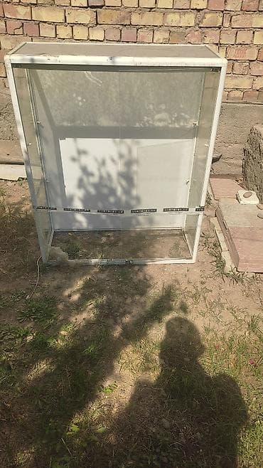 Продаю витрины,б/у алюминиевые, размеры разные некоторые со lalafo.kg да Продаю витрины,б/у алюминиевые, размеры разные некоторые со