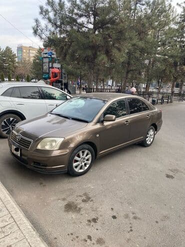 Toyota Avensis: 2004 г., 1.8 л, Механика, Газ, Хэтчбэк at lalafo.kg Toyota Avensis: 2004 г., 1.8 л, Механика, Газ, Хэтчбэк