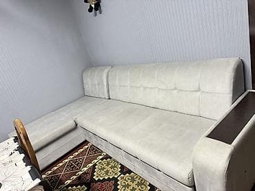 Угловой диван с оттоманкой, голубой. Особенности: - Практичная at lalafo.kg Угловой диван с оттоманкой, голубой. Особенности: - Практичная