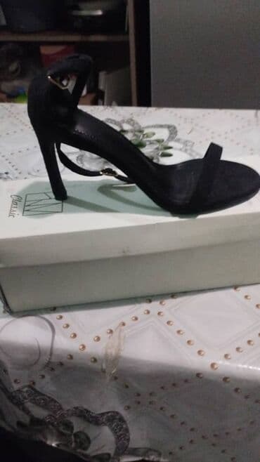 36 размер. Самовывоз из с. Чоң-Арык at lalafo.kg 36 размер. Самовывоз из с. Чоң-Арык