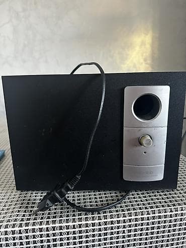 Сабвуфер Microlab (активный) - Компактный корпус из MDF в черном at lalafo.kg Сабвуфер Microlab (активный) - Компактный корпус из MDF в черном