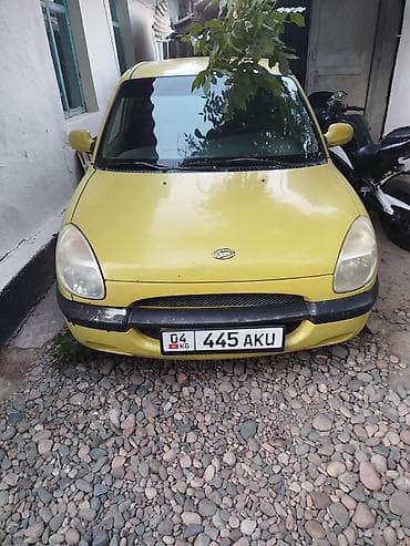 Daihatsu Sirion: 1999 г., 1 л, Механика, Бензин, Хэтчбэк at lalafo.kg Daihatsu Sirion: 1999 г., 1 л, Механика, Бензин, Хэтчбэк