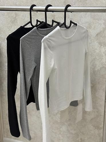 Базовый лонгслив с длинным рукавом - Фасон: прилегающий силуэт at lalafo.kg Базовый лонгслив с длинным рукавом - Фасон: прилегающий силуэт