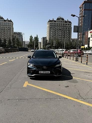 Toyota Camry: 2020 г., 2.5 л, Автомат, Бензин, Седан at lalafo.kg Toyota Camry: 2020 г., 2.5 л, Автомат, Бензин, Седан