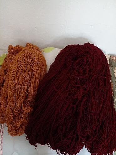 Шерсть полушерстяная для вязки в количестве 2 кг at lalafo.kg Шерсть полушерстяная для вязки в количестве 2 кг