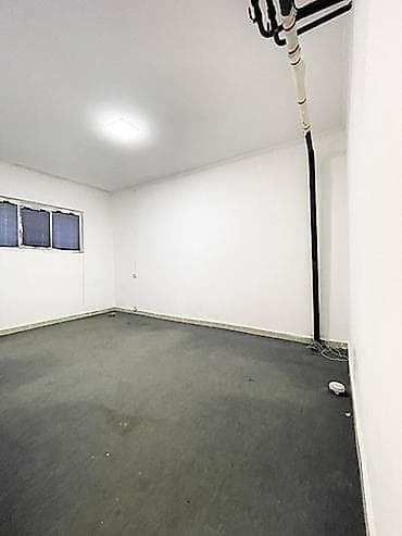 11-мкр Сдается помещение Площадь: 38м2 Цокольный этаж Отдельный вход at lalafo.kg 11-мкр Сдается помещение Площадь: 38м2 Цокольный этаж Отдельный вход