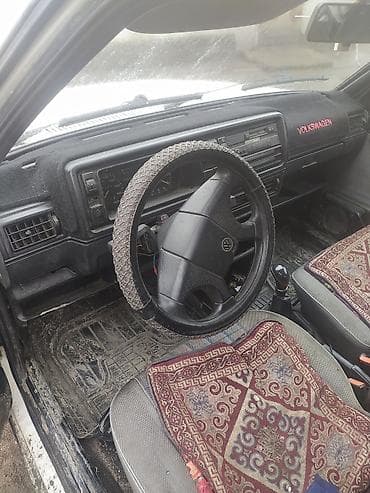 Volkswagen Golf: 1991 г., 1.3 л, Механика, Бензин, Хэтчбэк at lalafo.kg Volkswagen Golf: 1991 г., 1.3 л, Механика, Бензин, Хэтчбэк