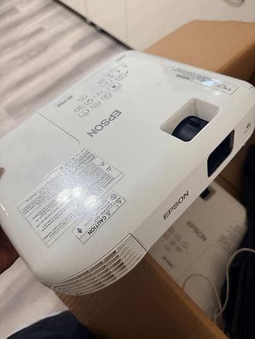 Проектор Epson at lalafo.kg Проектор Epson