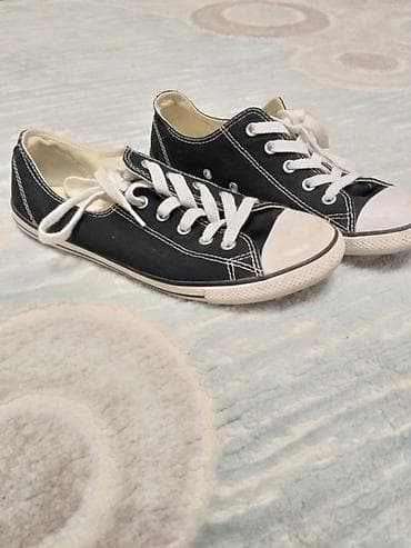 Конверсы 36р. оригинал Европа в идеальном отличном состоянии. есть at lalafo.kg Конверсы 36р. оригинал Европа в идеальном отличном состоянии. есть