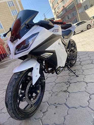 Спортивный мотоцикл в обвесе «спортбайк» - Агрессивный at lalafo.kg Спортивный мотоцикл в обвесе «спортбайк» - Агрессивный